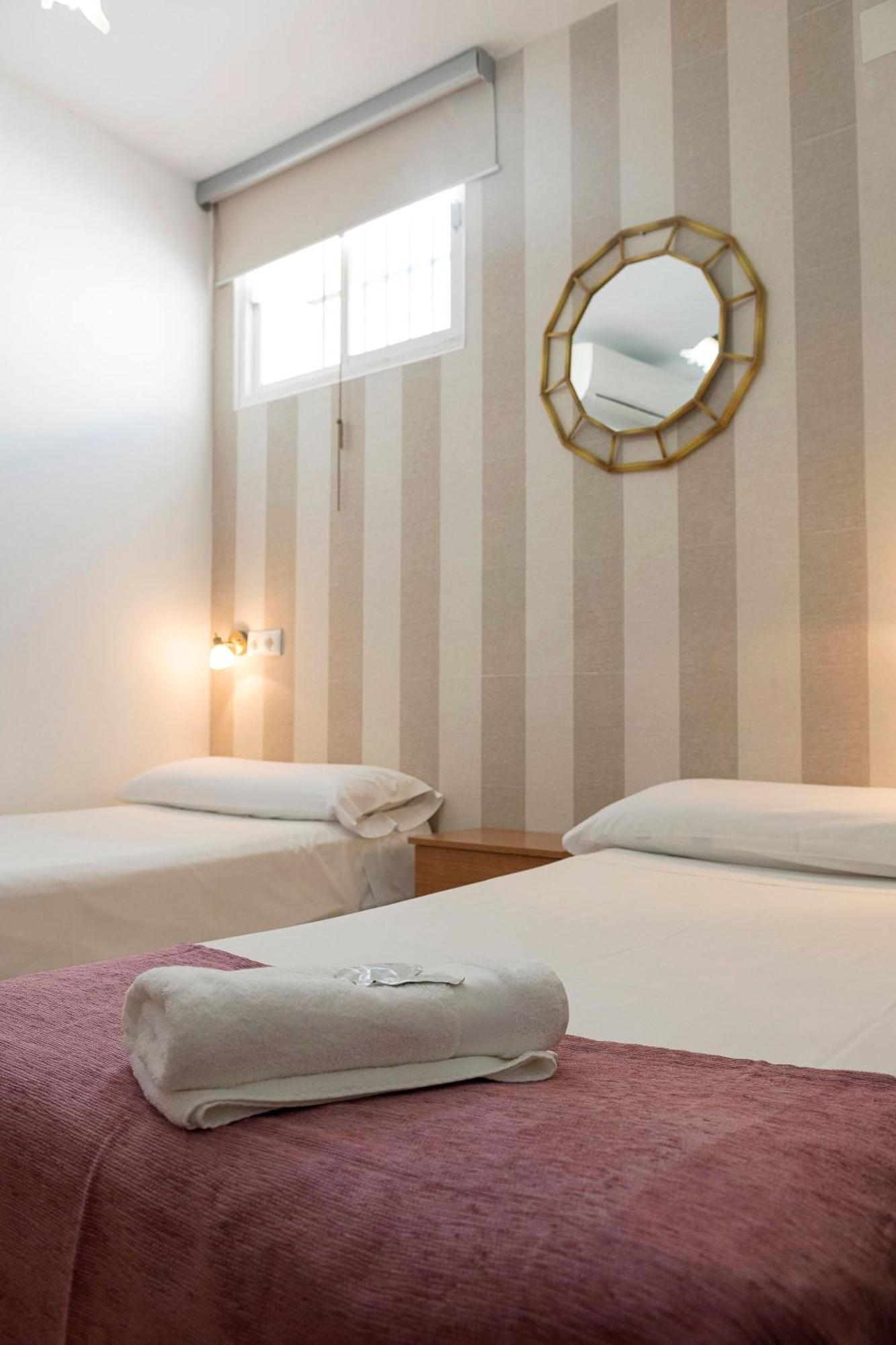 Hostal Colon Cadix Extérieur photo