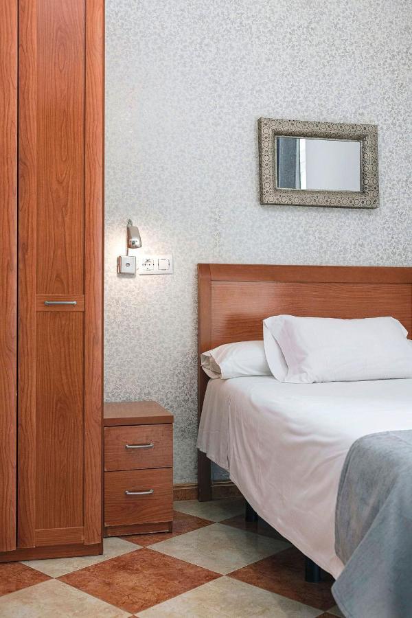 Hostal Colon Cadix Extérieur photo
